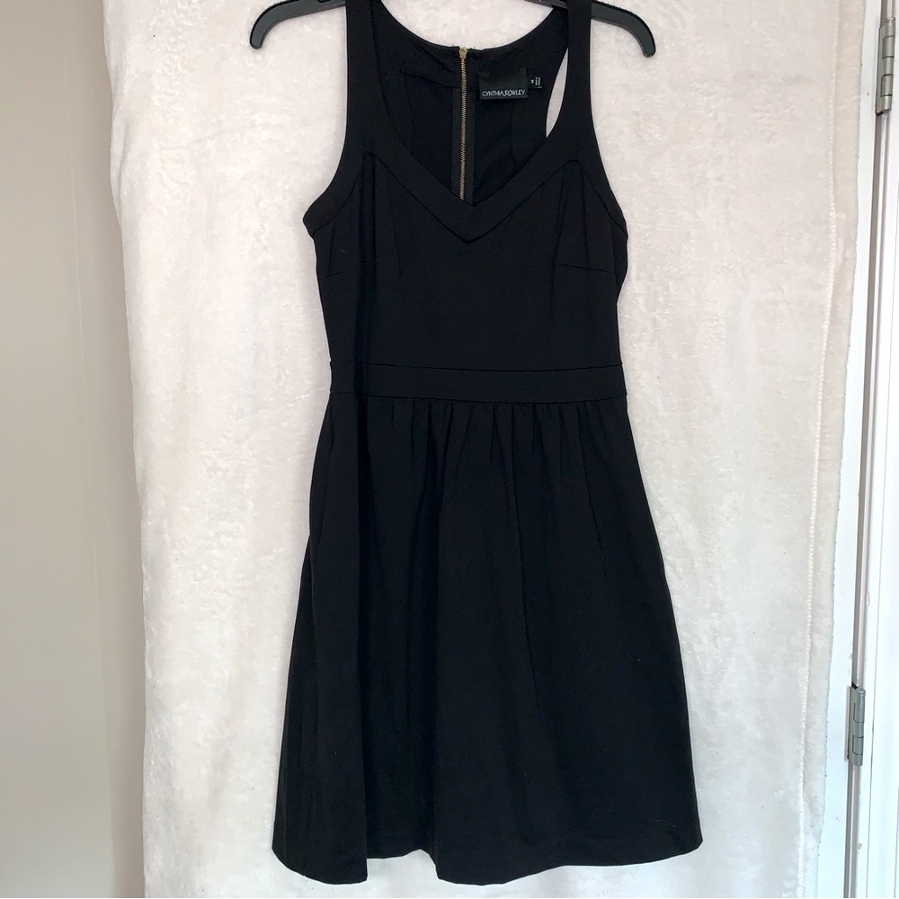 Women’s Black Sleeveless Dress